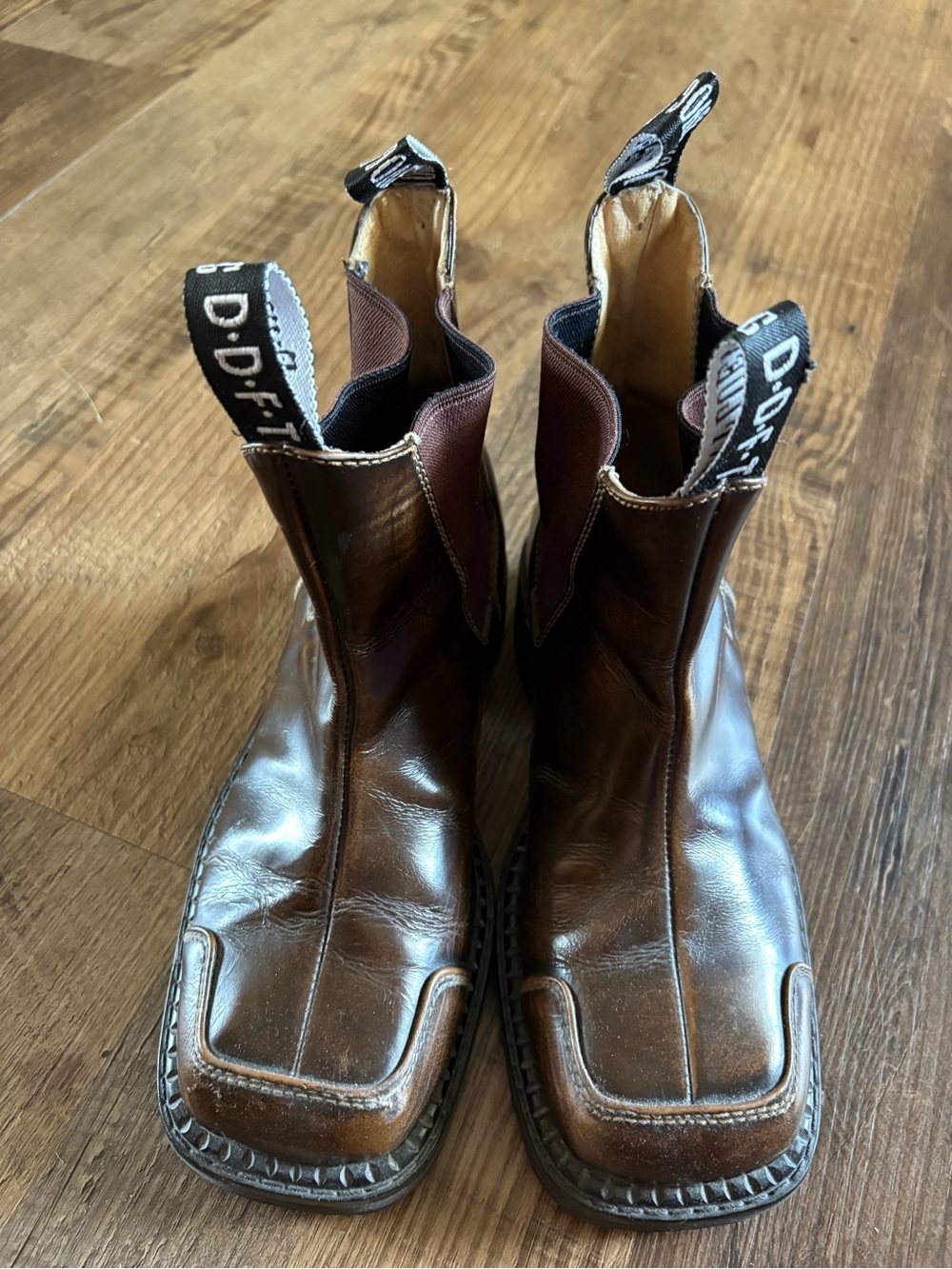 John Fluevog vintage DDFT Chelsea boots tabs Men’s 9 women’s 11
